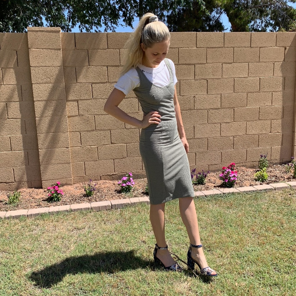 NEW TOPSHOP Olive Dress